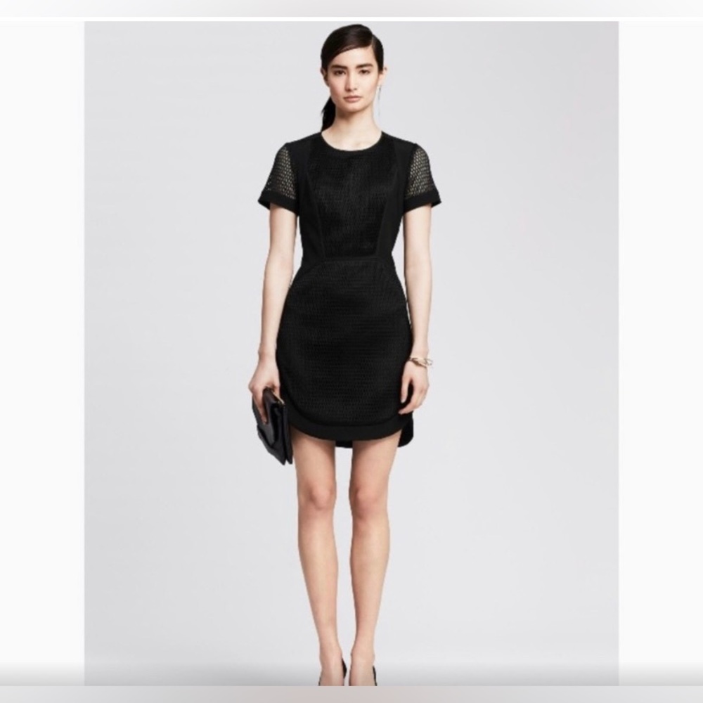 Banana Republic Dolphin-hem mini dress | Size 16